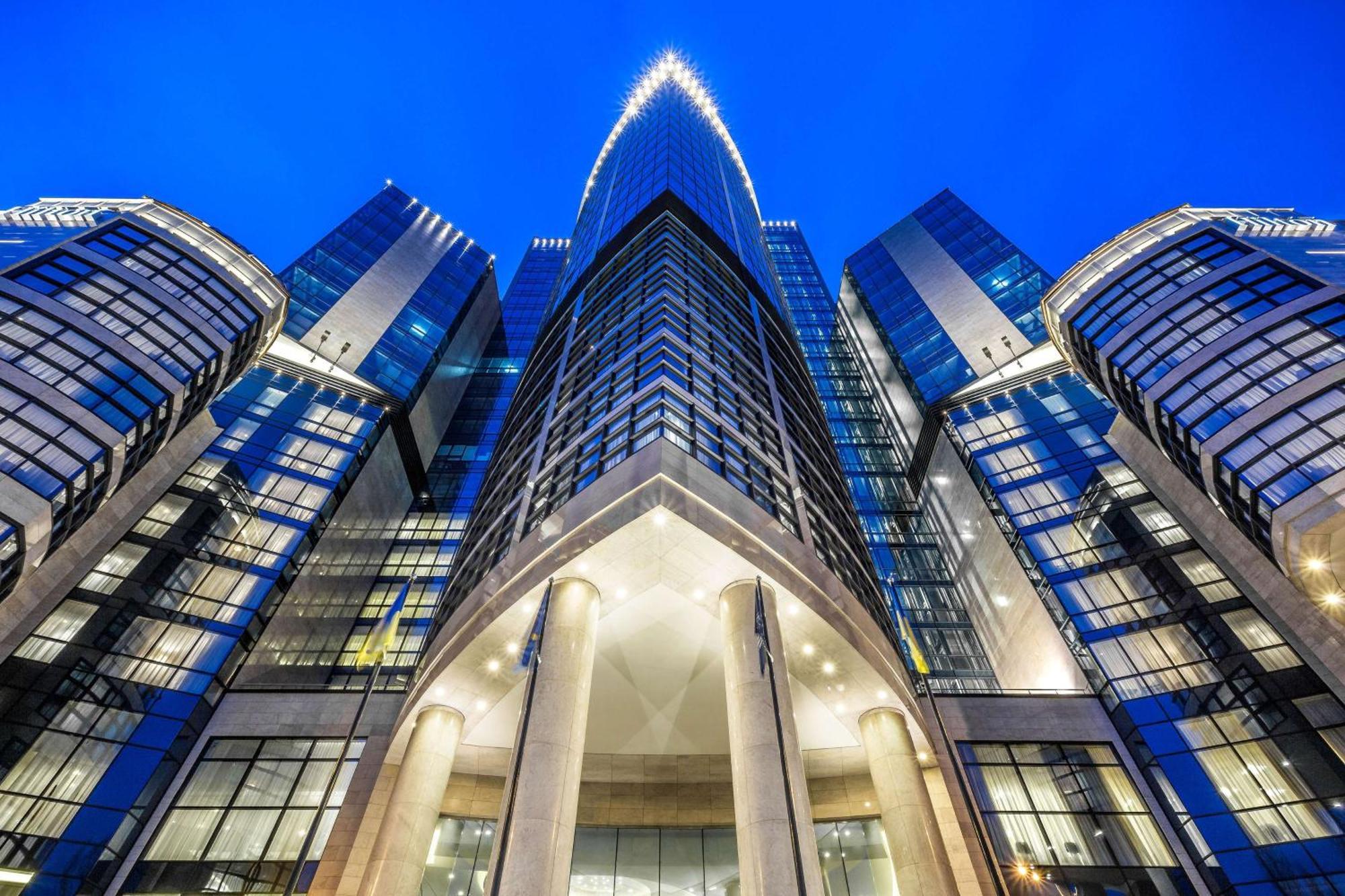 Hilton Kyiv Exterior foto