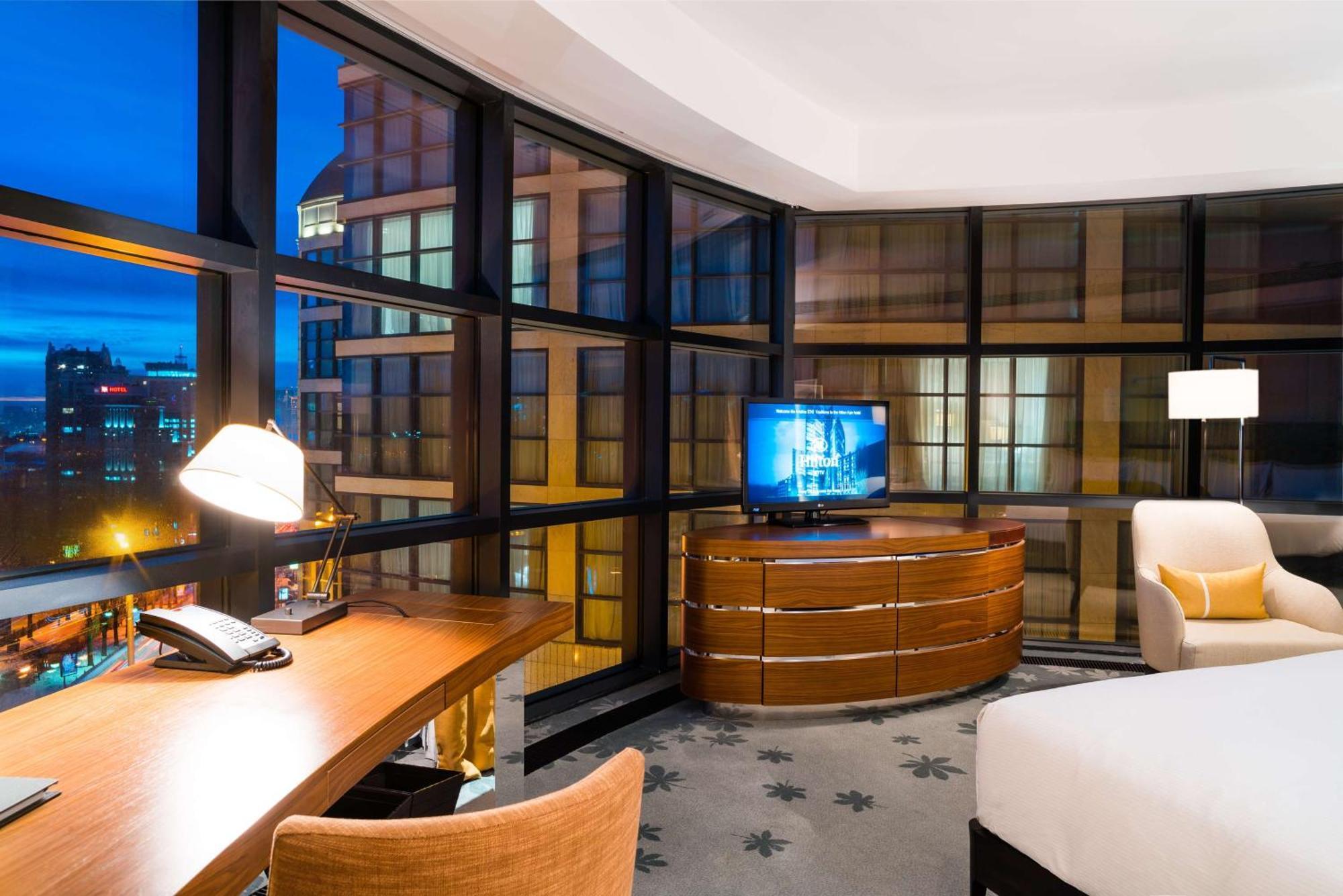Hilton Kyiv Exterior foto