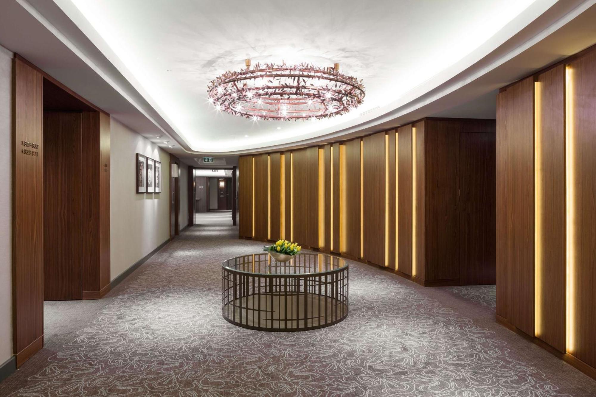 Hilton Kyiv Exterior foto